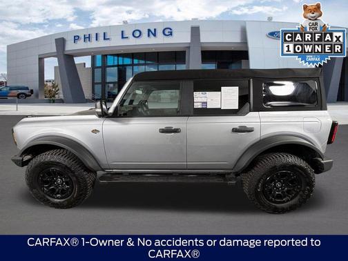 ICONIC SILVER METALLIC 2023 Ford Bronco Wildtrak