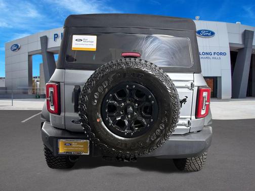 ICONIC SILVER METALLIC 2023 Ford Bronco Wildtrak