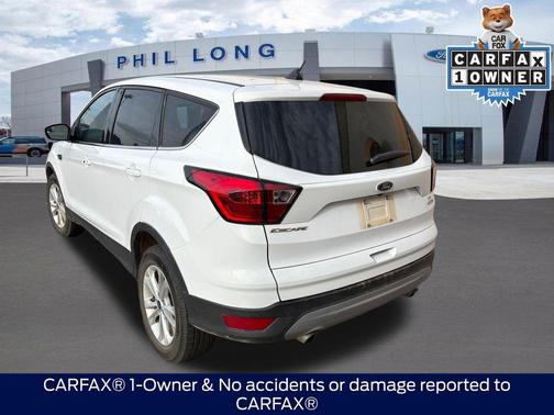 OXFORD WHITE 2019 Ford Escape SE