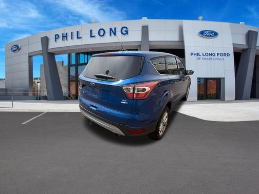 LIGHTNING BLUE METALLIC 2017 Ford Escape SE