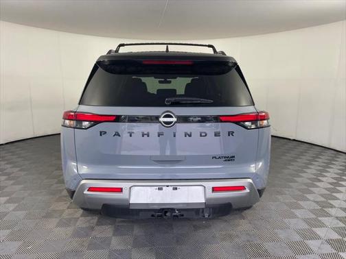 2025 Nissan Pathfinder Platinum 4WD