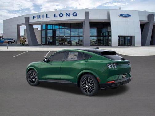 ERUPTION GREEN METALLIC 2026 Ford Mustang Mach-E Premium