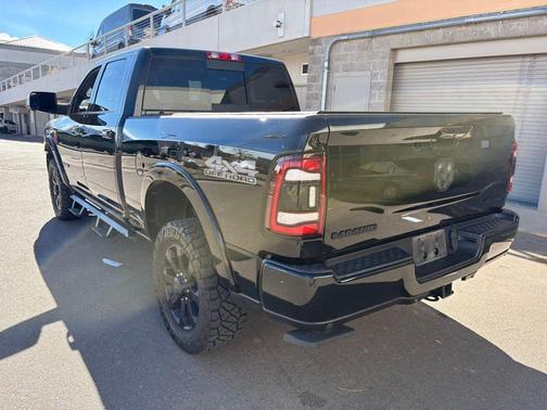 2020 RAM 2500 Laramie Crew Cab 4x4 6'4' Box