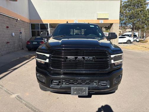 2020 RAM 2500 Laramie Crew Cab 4x4 6'4' Box