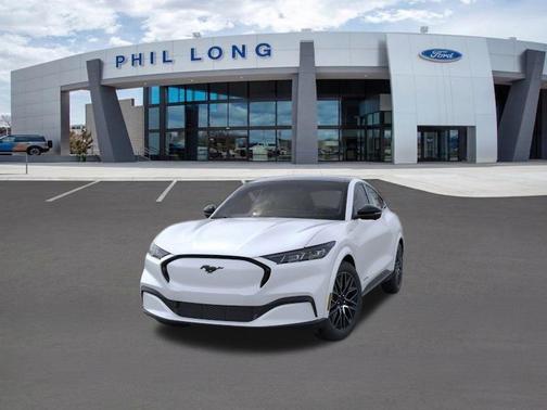 STAR WHITE MET TRI-COAT 2026 Ford Mustang Mach-E Premium