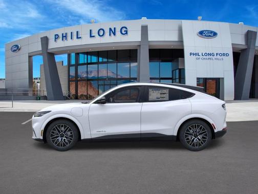 STAR WHITE MET TRI-COAT 2026 Ford Mustang Mach-E Premium