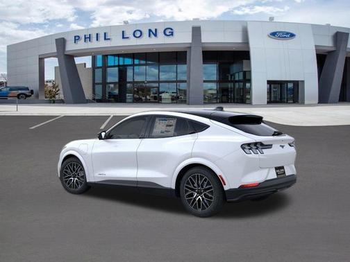 STAR WHITE MET TRI-COAT 2026 Ford Mustang Mach-E Premium