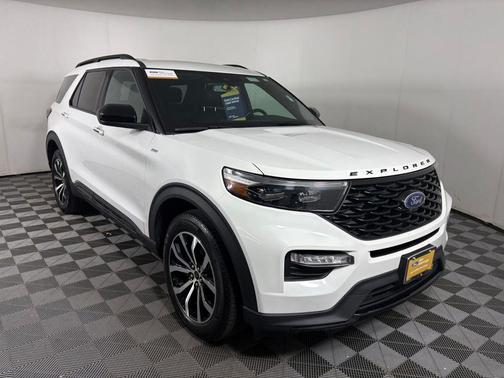 STAR WHITE MET TRI-COAT 2023 Ford Explorer ST-Line