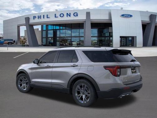 Carbonized Gray Metallic 2026 Ford Explorer Active