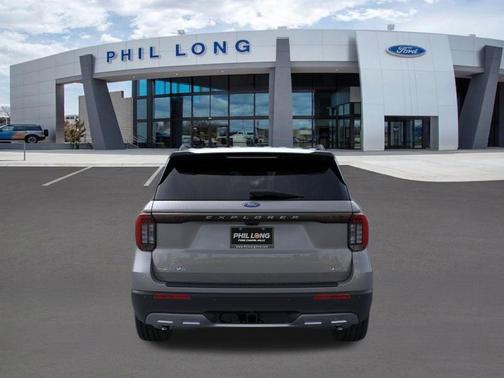 Carbonized Gray Metallic 2026 Ford Explorer Active
