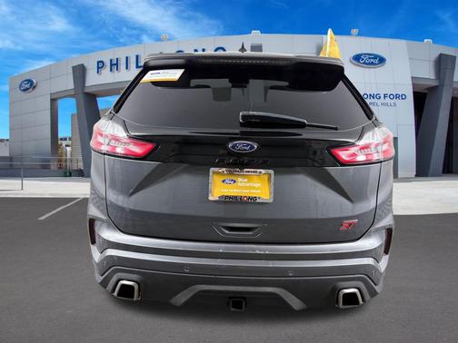 CARBONIZED GRAY 2022 Ford Edge ST