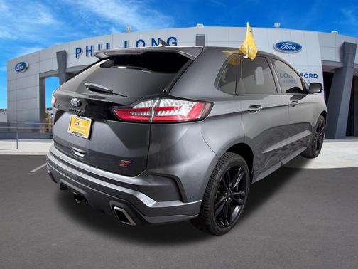 CARBONIZED GRAY 2022 Ford Edge ST