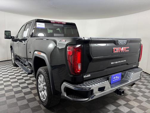 2022 GMC Sierra 3500 SLT