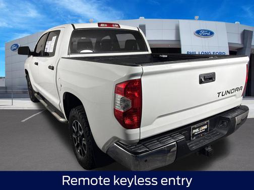Alpine White 2017 Toyota Tundra SR5