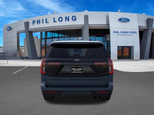 STONE BLUE METALLIC 2026 Ford Expedition Tremor