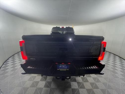 2025 Ford F-350 Platinum