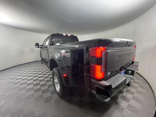 2025 Ford F-350 Platinum