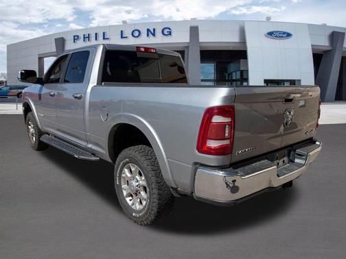 Billet Silver Metallic Clearcoat 2022 RAM 2500 Laramie Crew Cab 4x4 6'4' Box