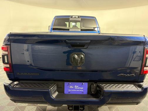 2024 RAM 3500 Laramie Crew Cab 4x4 8' Box