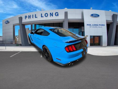 Grabber Blue 2017 Ford Shelby GT350 Base