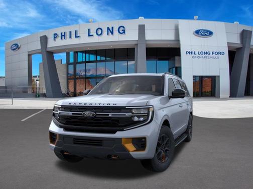 Glacier Gray Metallic Tri-Coat 2026 Ford Expedition Tremor