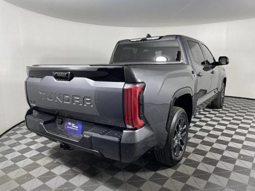 Photo 4 of 47 of 2022 Toyota Tundra Platinum