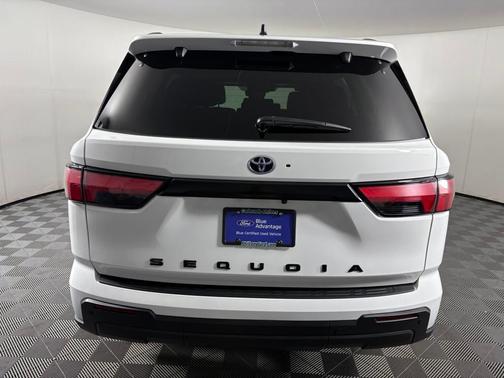2024 Toyota Sequoia Base