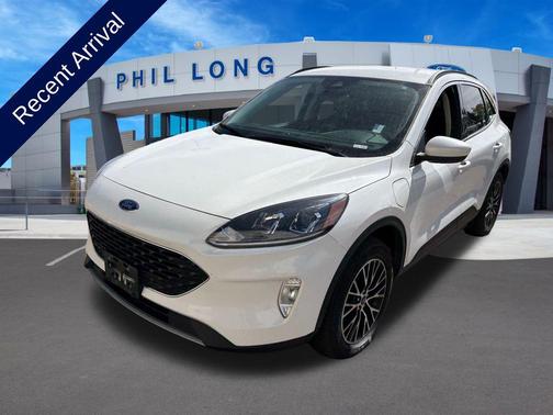 STAR WHITE METALLIC TRI-COAT 2022 Ford Escape SEL