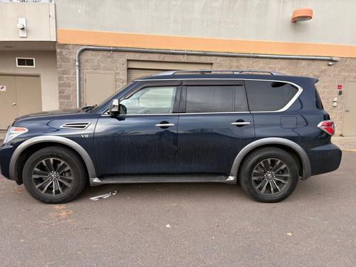 2017 Nissan Armada Platinum