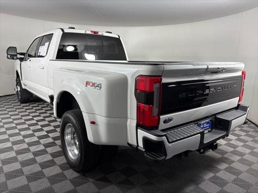 2025 Ford F-350 Platinum
