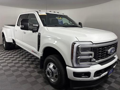 2025 Ford F-350 Platinum