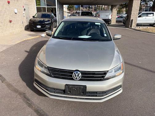 2015 Volkswagen Jetta Auto SE w/Connectivity