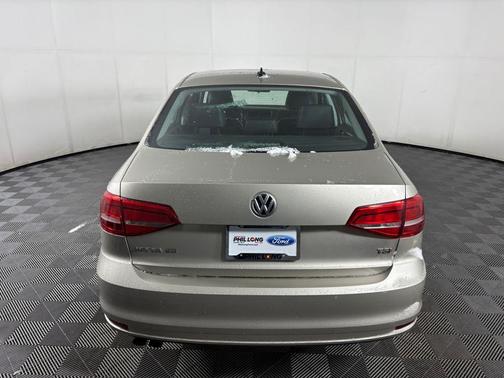 2015 Volkswagen Jetta Auto SE w/Connectivity