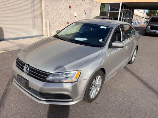 2015 Volkswagen Jetta Auto SE w/Connectivity