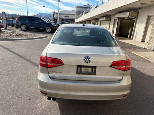 2015 Volkswagen Jetta Auto SE w/Connectivity