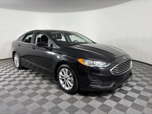 2020 Ford Fusion Hybrid SE