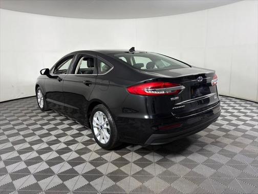 2020 Ford Fusion Hybrid SE