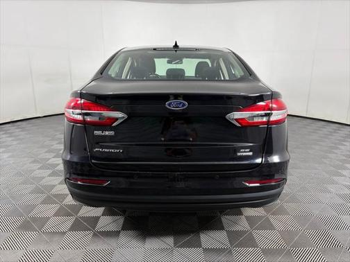 2020 Ford Fusion Hybrid SE