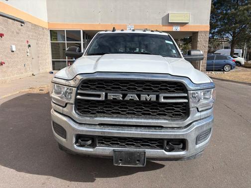 2021 RAM 3500 Tradesman Crew Cab 4x4 8' Box