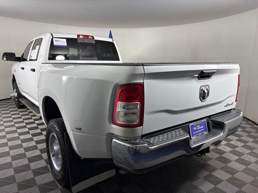 2021 RAM 3500 Tradesman Crew Cab 4x4 8' Box