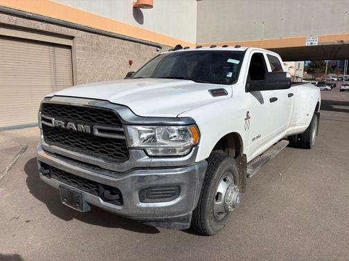 2021 RAM 3500 Tradesman Crew Cab 4x4 8' Box