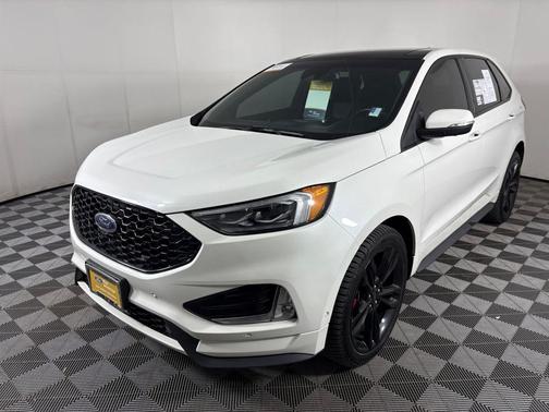 2022 Ford Edge ST