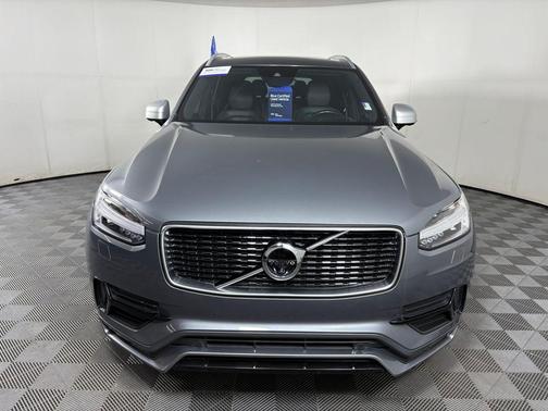 2019 Volvo XC90 T6 R-Design
