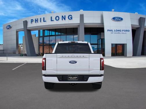 STAR WHITE METALLIC TRICOAT 2026 Ford F-150 Platinum