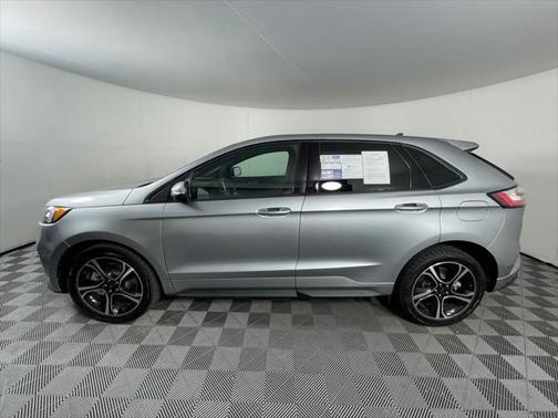 2023 Ford Edge ST