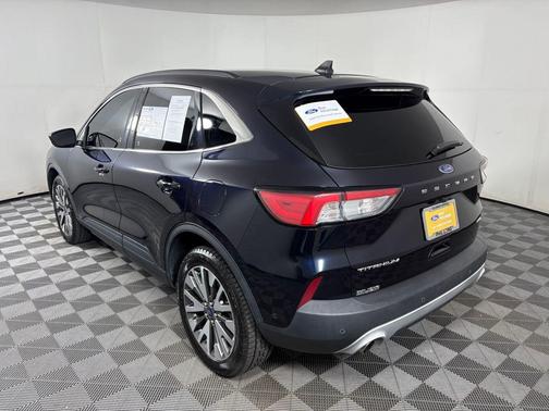 2021 Ford Escape Titanium