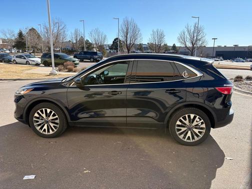 2021 Ford Escape Titanium