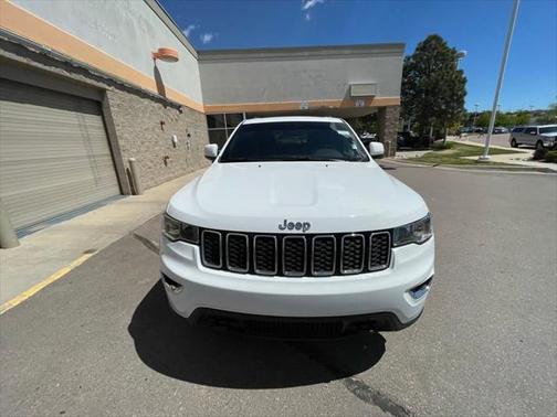 2020 Jeep Grand Cherokee Laredo