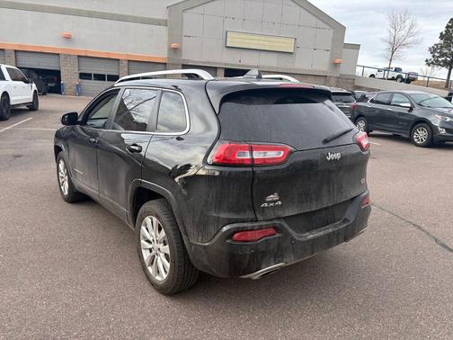 2017 Jeep Cherokee Overland