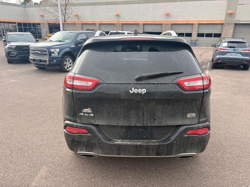 2017 Jeep Cherokee Overland